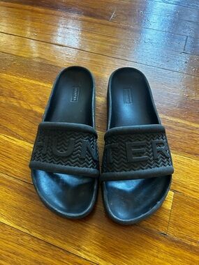 Hunter Black Logo Slide Sandals